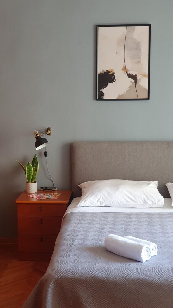 1 bedroom, iron/ironing board, free WiFi, bed sheets