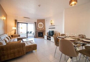 TV, fireplace - 102 Hibiscus Monte Dourado (Carvoeiro)