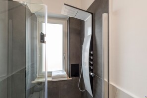 Bathroom - BnButler - Foppa 7 (Milan)