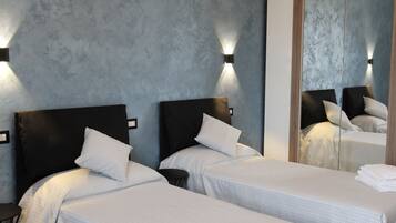 Apartamento luxo | 2 quartos, escrivaninha, ferros/tábuas de passar roupa