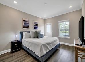 4 habitaciones, tabla de planchar con plancha, wifi y ropa de cama