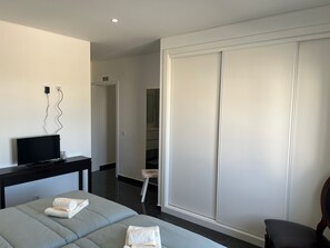 3 Schlafzimmer, Bügeleisen/Bügelbrett, kostenloses WLAN, Bettwäsche