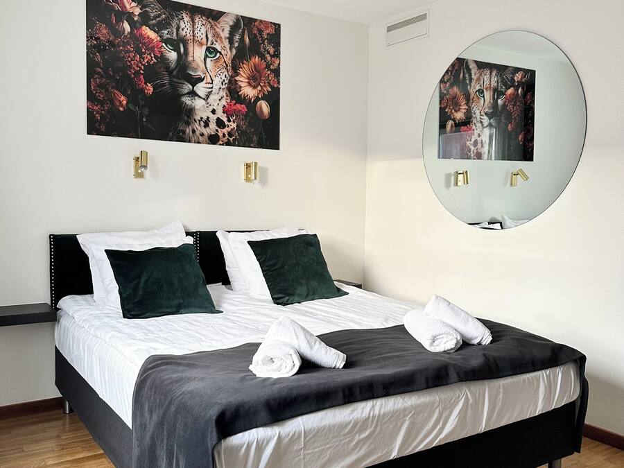 Chambre Double Confort | Chambres insonorisées, Wi-Fi gratuit, draps fournis