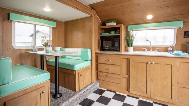 Comfort Suite | 1 bedroom, premium bedding, down duvets, free WiFi - Urban Woods (Columbia Falls)