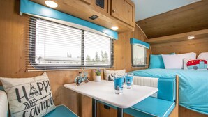 Comfort Suite | 1 bedroom, premium bedding, down duvets, free WiFi - Urban Woods (Columbia Falls)