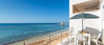 Un Sogno sul Mare by BarbarHouse