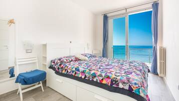 2 chambres, fer et planche à repasser, accès à Internet, literie fournie