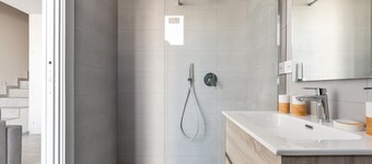 Bina House by BarbarHouse