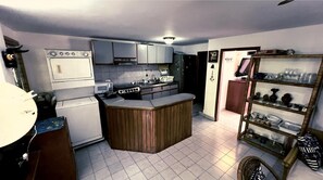 Kochgeschirr/Geschirr/Besteck