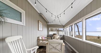 Life Is Good Lodge lakefront, private beach between Brainerd & Nisswa, game room