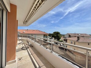 Property grounds - 35m2 Sea View with Terrace beach by walk (Saint-Raphaël)