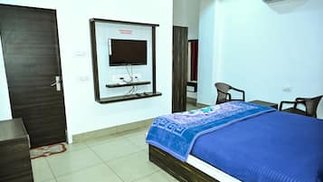 Deluxe Double Room | Free WiFi