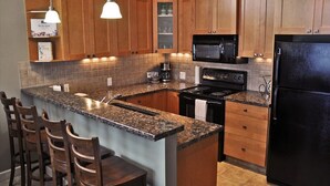 Coffee/tea maker, fridge, microwave, oven - Sooke Oceanview Penthouse - Family Friendly with Ocean Views (Sooke)