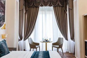 Superior Double Room, 1 King Bed - Queen Catlleya Suite  (Genoa)