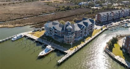 BRING YOUR BOAT. Guest able to dock boat while during their stay.