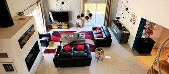 Villa moderne piscine chauffée LOT CRESSENSAC proche commerces classée 3 étoiles