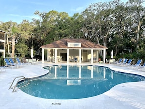 Pool - Three bedroom, three bathroom condo! Minutes from beaches, waterpark, and shops (Jekyll Island)