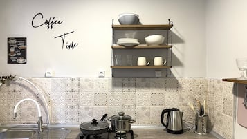 Fridge, microwave, stovetop, electric kettle