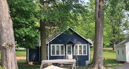 Newland's Resort: Cozy Channel Front Cottage #1 on Indian Lake with a boat dock
