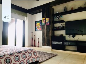5 quartos, ferros/tábuas de passar roupa, Wi-Fi, roupa de cama