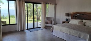 3 chambres, fer et planche à repasser, Wi-Fi gratuit, draps fournis