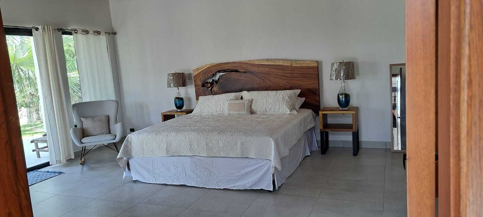 3 chambres, fer et planche à repasser, Wi-Fi gratuit, draps fournis