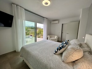 3 عدّة غرف نوم ومكواة/لوح كي وسرير سفر وواي فاي مجانًا