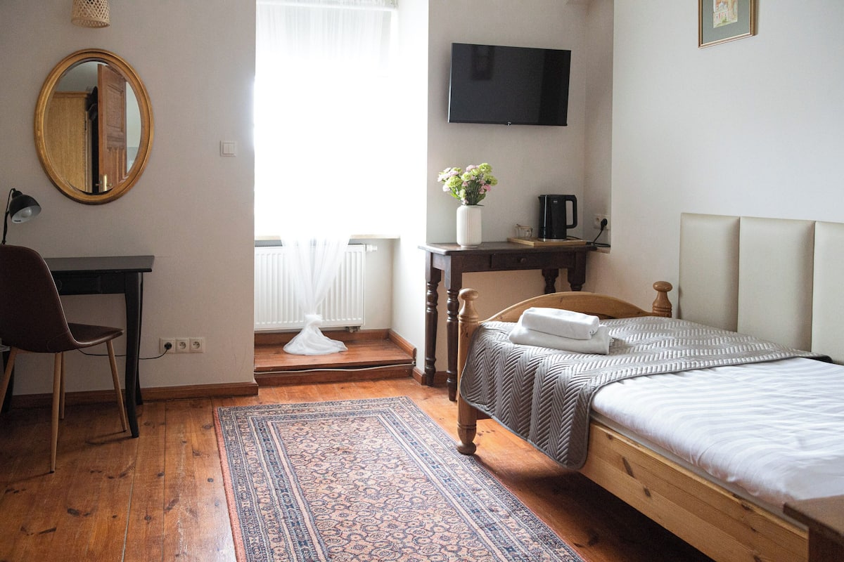 Eenvoudige kamer | 1 slaapkamer, gratis wifi, beddengoed