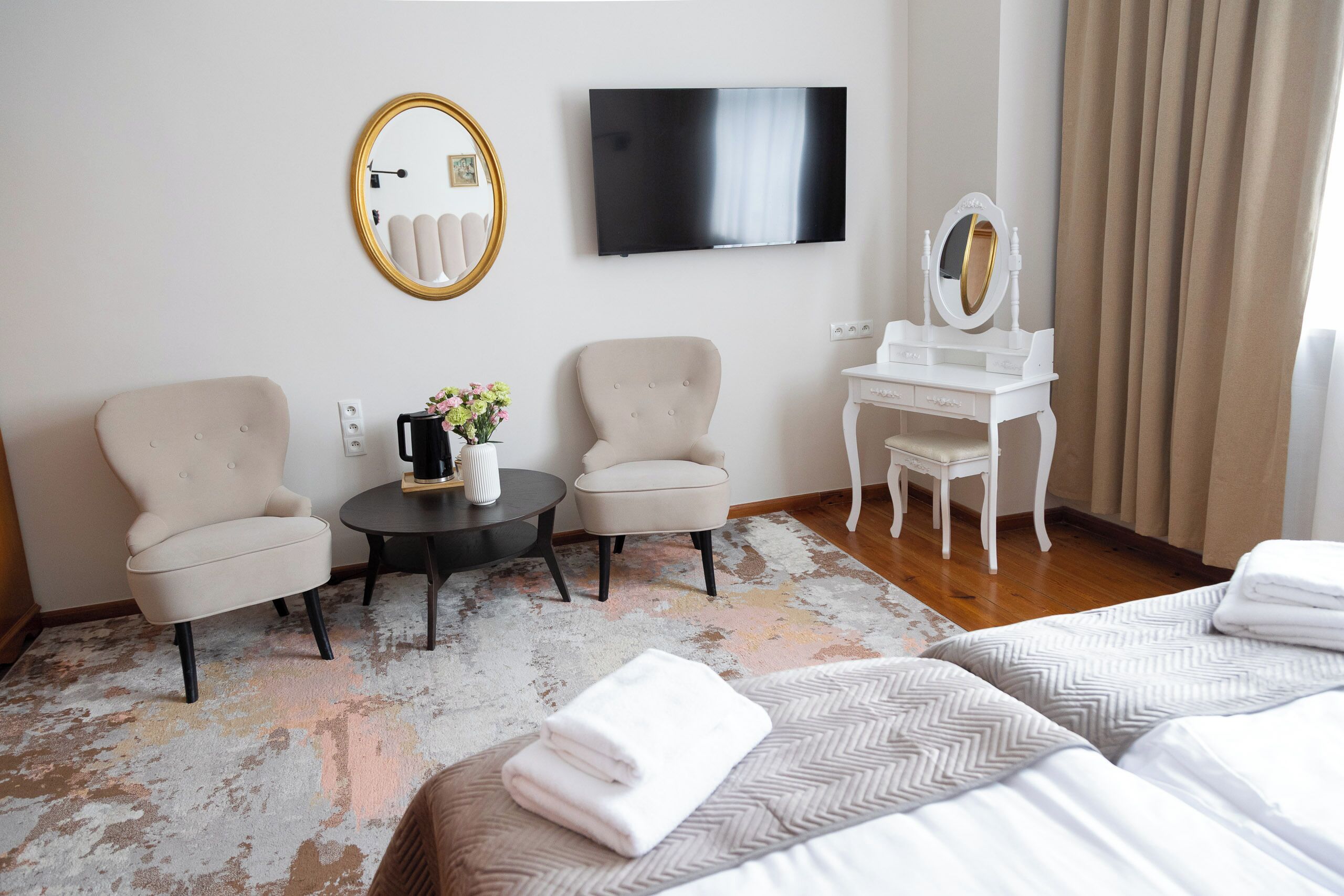 Basic Double Room | Free WiFi, bed sheets