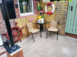 Property grounds - 2 bedroom accommodation in Whitby (Whitby)