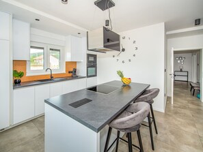 Fridge, microwave, oven, dishwasher