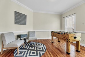 Spielezimmer