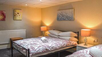 1 bedroom, free WiFi, bed sheets