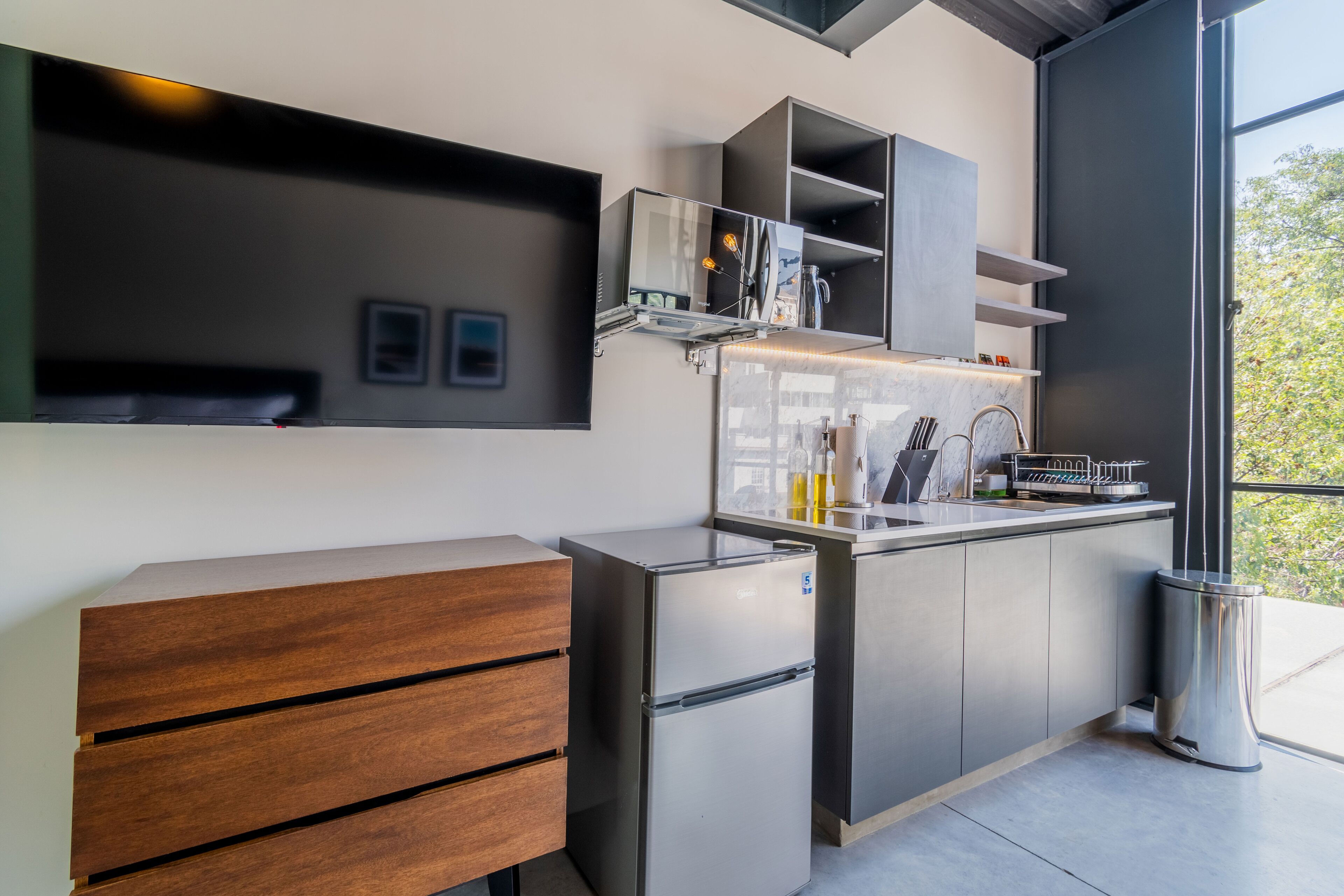 Studio (301) | Television