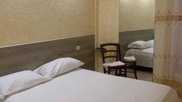 6 camere, ferro/asse da stiro, Wi-Fi, lenzuola