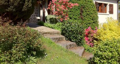 Jolie maison au calme dans un joli village classé