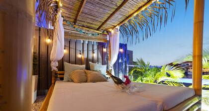 Kas Azul - Water front with private pool