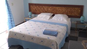 Basic Room, 1 Bedroom, Smoking, City View | Free WiFi