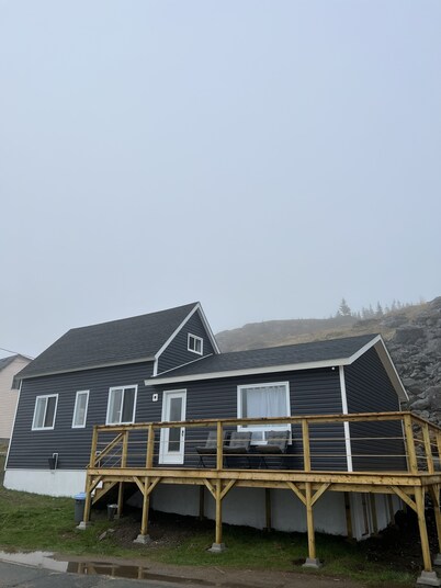 Oceanside Artists Cottage, Dunfield, Trinity Bay