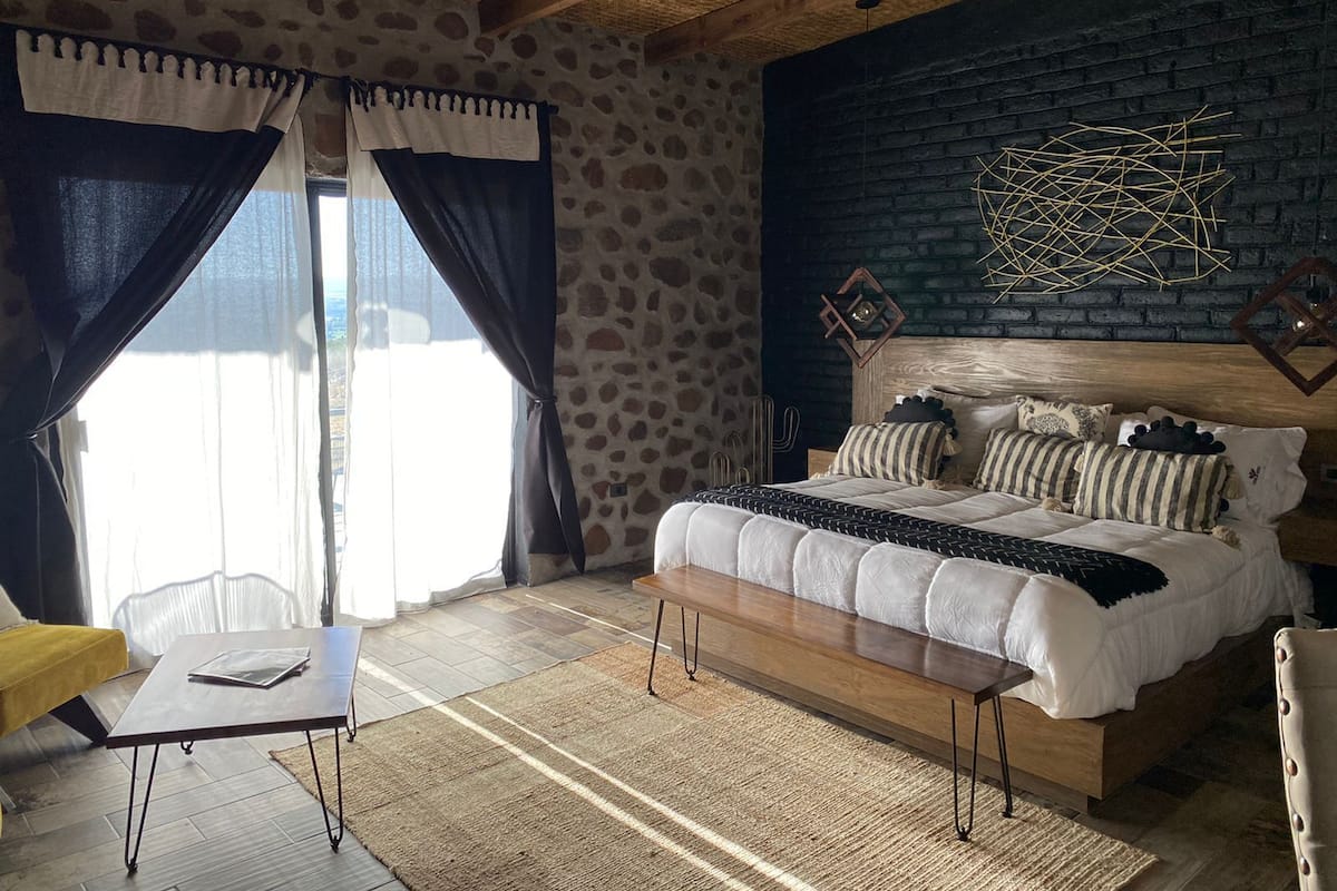 Phòng tiện nghi đơn giản | 1 phòng ngủ, bộ đồ giường cao cấp, chăn bông, minibar