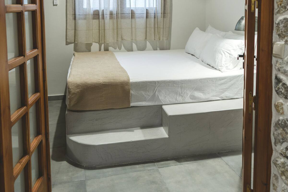 Comfort Apartment | 1 bedroom, hypo-allergenic bedding, individually decorated