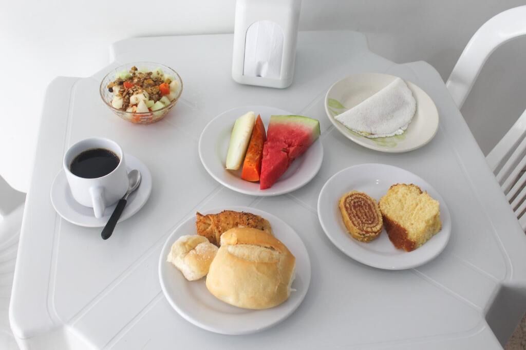 包含每日自助早餐