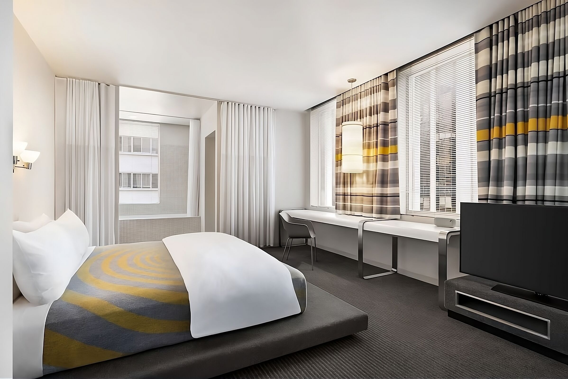 Indulge in Home Like Comfort, Dog-friendly, Near Walt Disney Concert Hall