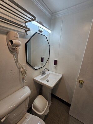 تجهيزات دش، مجففات شعر