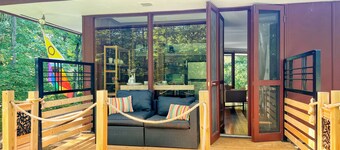 1960 Mid-Century Modern Nature Retreat