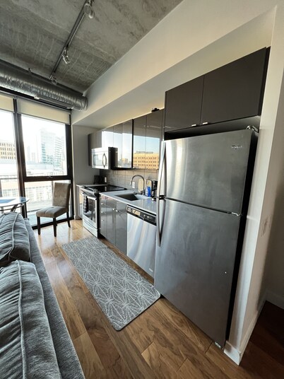 One bed downtown laundry wifi across from the Jets arena