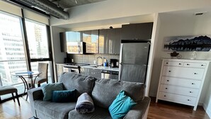 Living area - One bed downtown laundry wifi across from the Jets arena (Winnipeg)