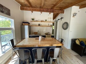 Dining - The Bay Stay! Fully Renovated Off-Grid Waterfront Cottage on Burridge Lake  (Godfrey)