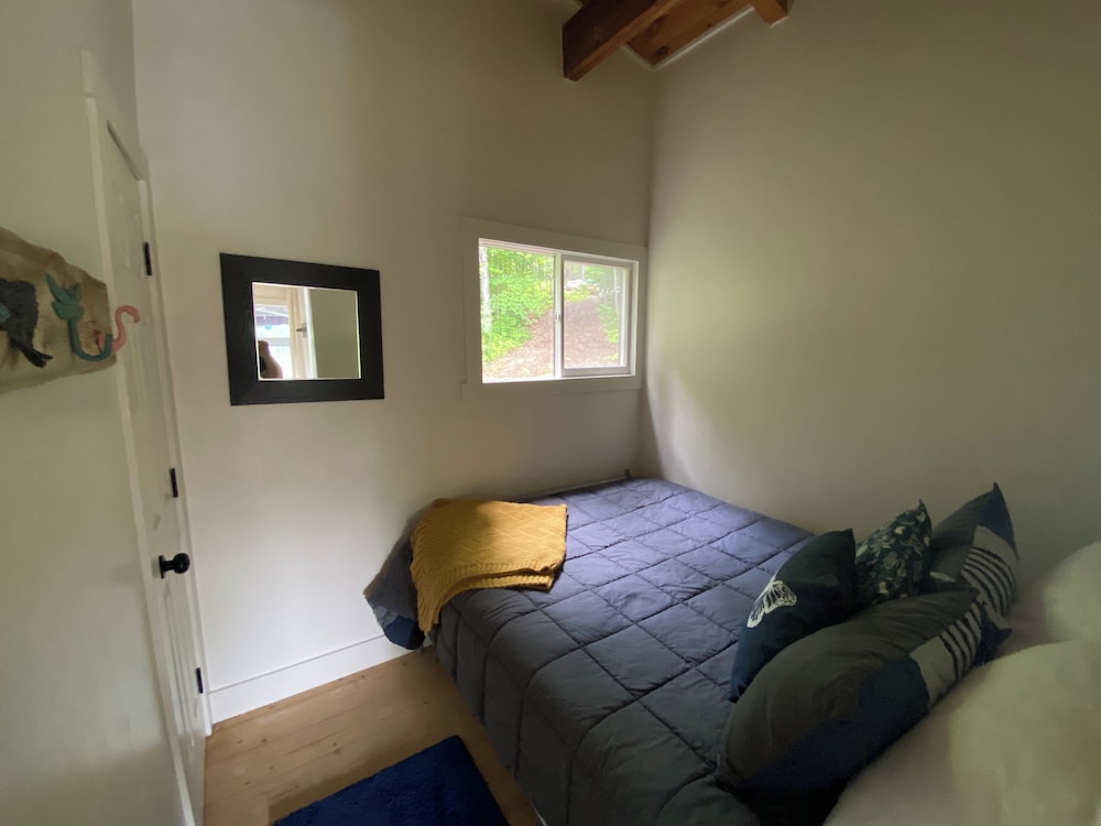 Picture of Off-Grid Luxury Waterfront - Petersburg, Alaska | View Listing