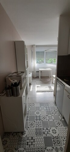 Studio 22 m² Proche Remparts Idéal Festival